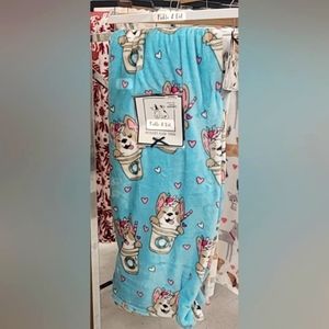 Pickle & Dot Plush Throw Corgiccino